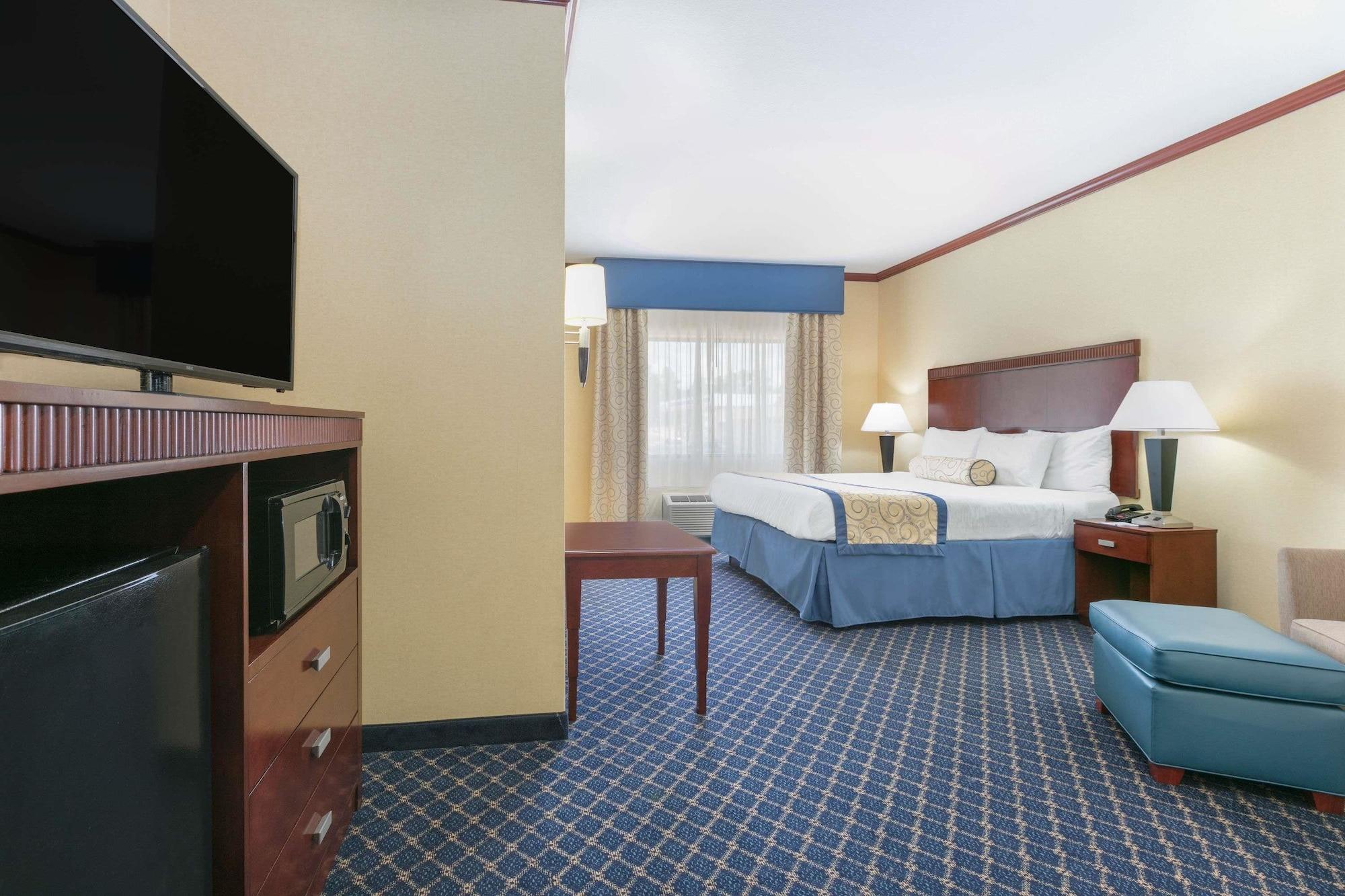 Baymont By Wyndham Mccomb Otel Dış mekan fotoğraf